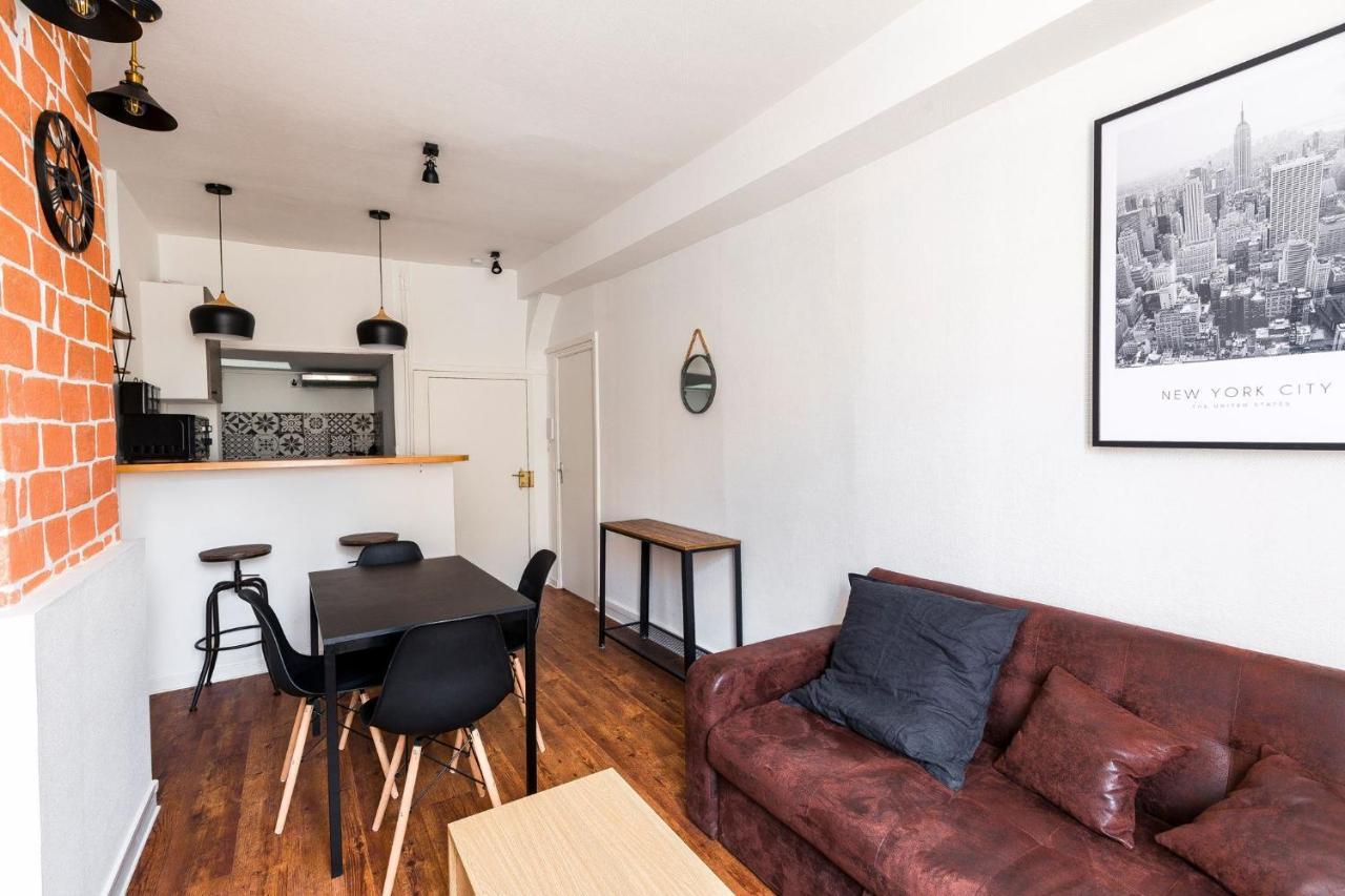 Au Manhattan Auxerre Exteriér fotografie